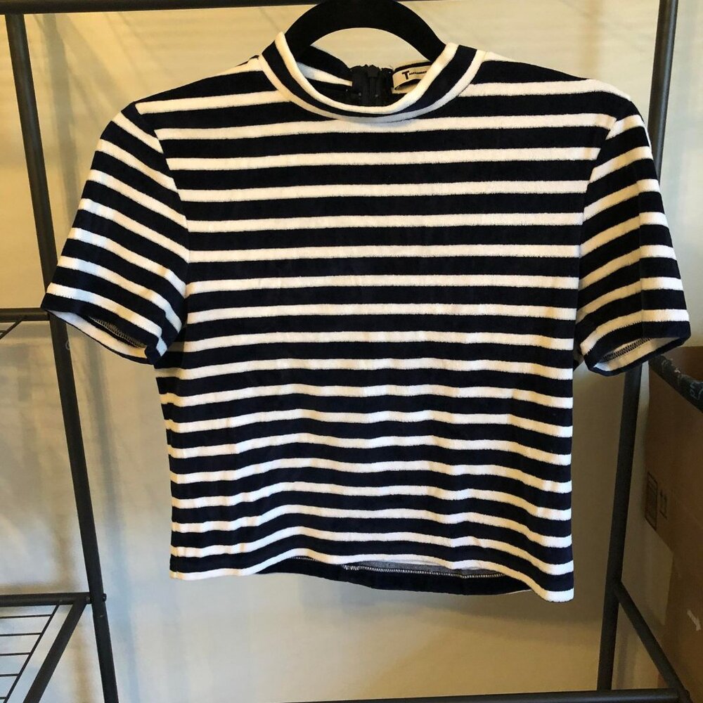 Excellent condition velour crop top by Alexander Wang, size Small.